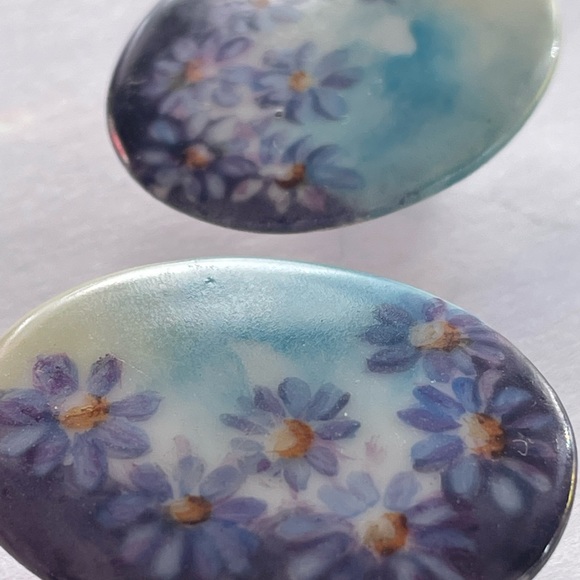 Victorian Hand-painted Porcelain Buttons - Picture 3 of 3